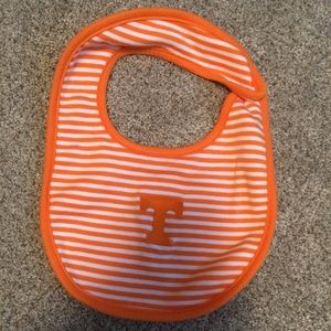 Tennessee bib